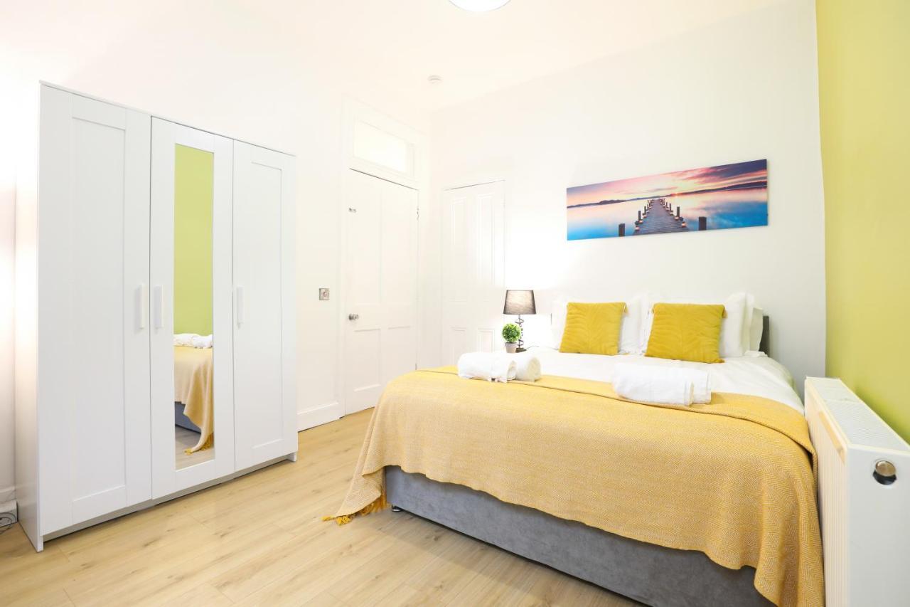 Stunning Modern 3 Bedroom Apartment Edinburgh Exterior foto