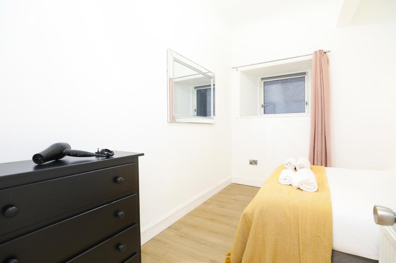 Stunning Modern 3 Bedroom Apartment Edinburgh Exterior foto